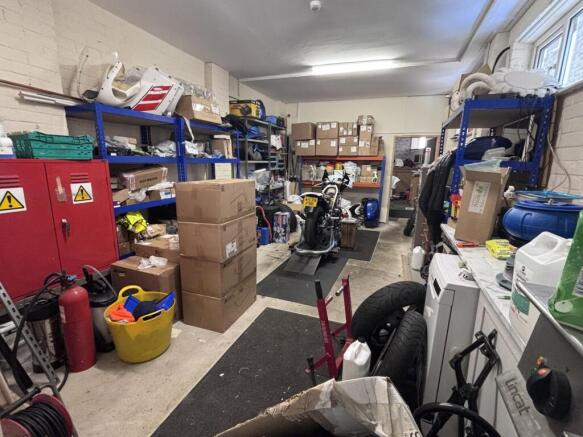 Garage