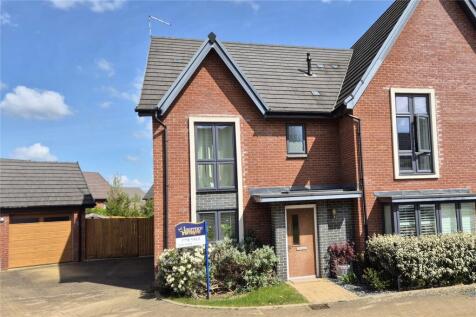 Croxden Way, DAVENTRY, Northamptonshire, NN11