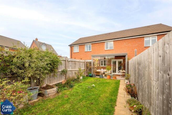 Lancaster Way, Whitnash, CV31 photo 4