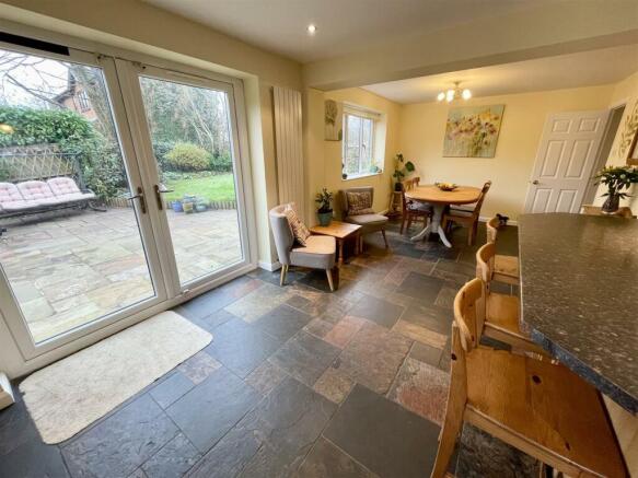 FRENCH DOORS TO GARDEN.jpg