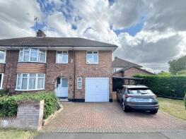 73, Oaklands Drive, Northampton NN3 3JN