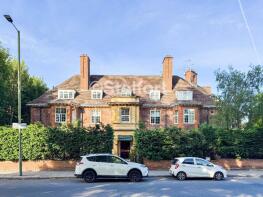 Flat 7, Bishops Court, Great North Road, East Finchley, London N2 0NP