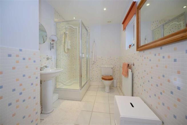 En-Suite Bathroom
