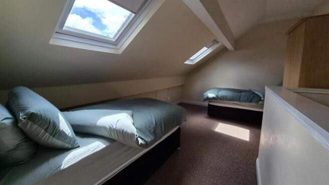 2 bed House to rent Image 4