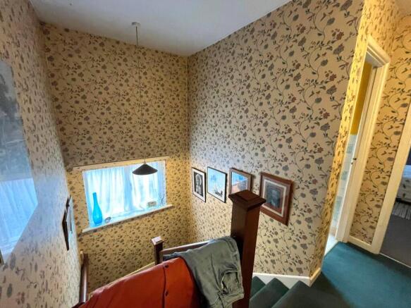 4 bed Detached for sale Image 12