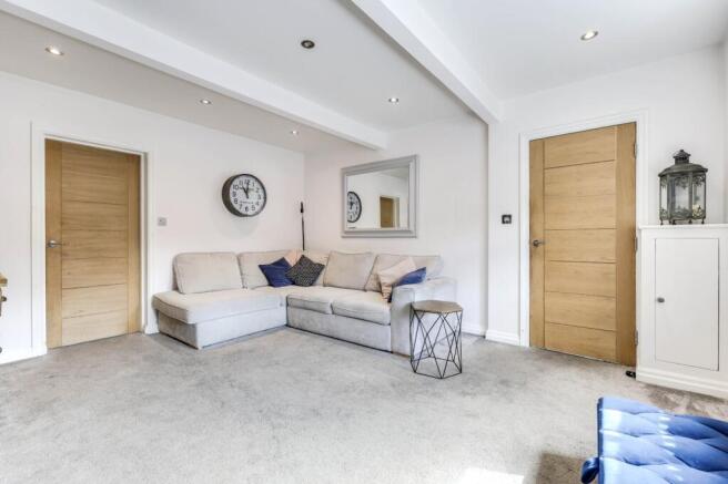 3 bed Terraced for sale Image 4