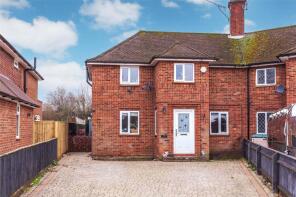 77, Newfield Gardens, Marlow SL7 1JR