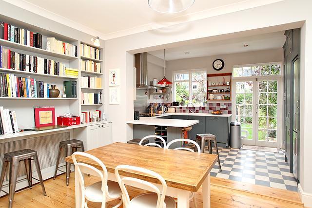 Kitchen dining
