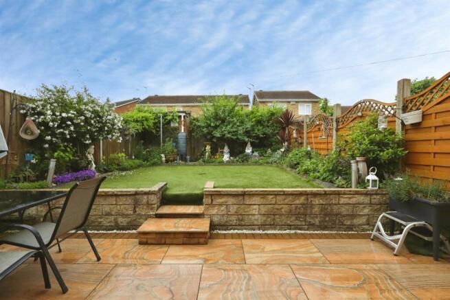 2 bed Semi-Detached for sale Image 9