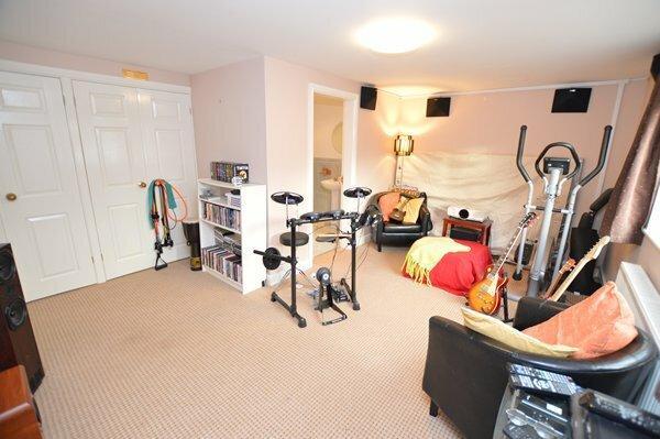 bedroom 5/games room
