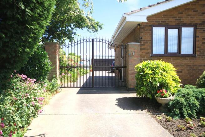 GATES