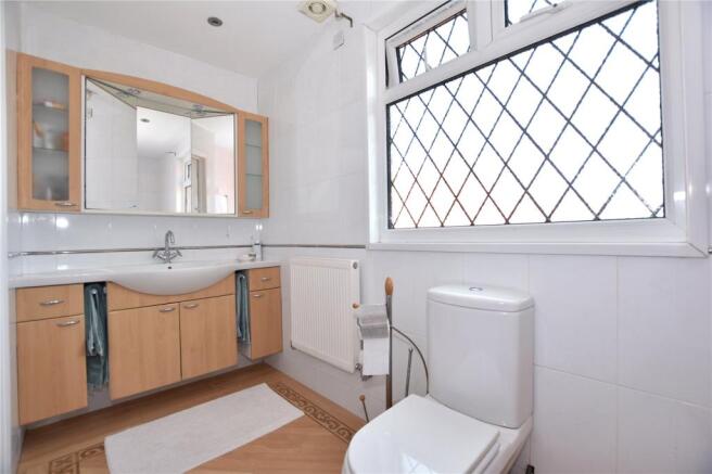 Bathroom/Wc