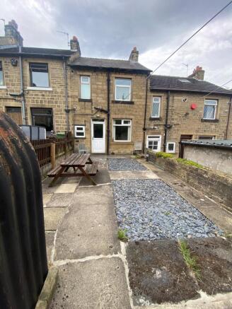 2 bed Terraced to rent Image 12