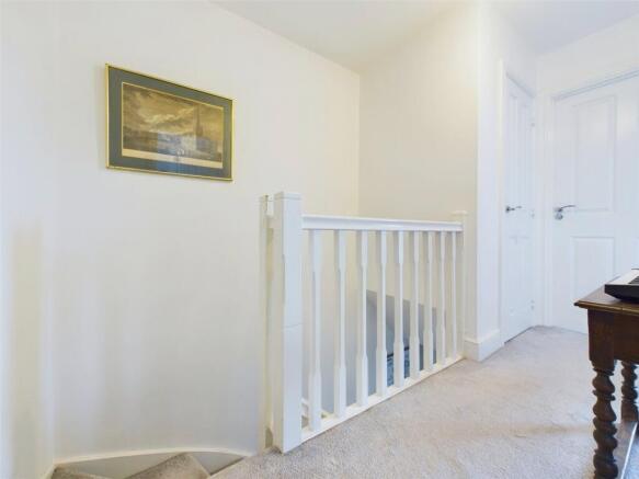 3 bed Semi-Detached for sale Image 10