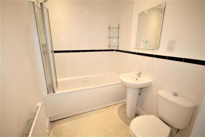 Family Bathroom.JPG