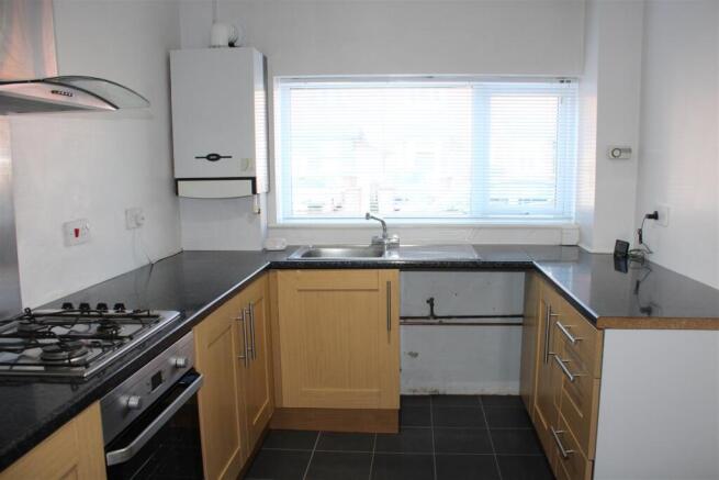 50 Holt Lane kitchen 2.JPG