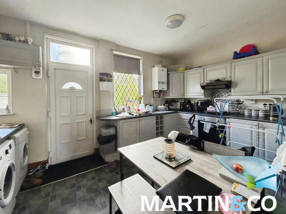 2 bed Terraced for sale Image 6