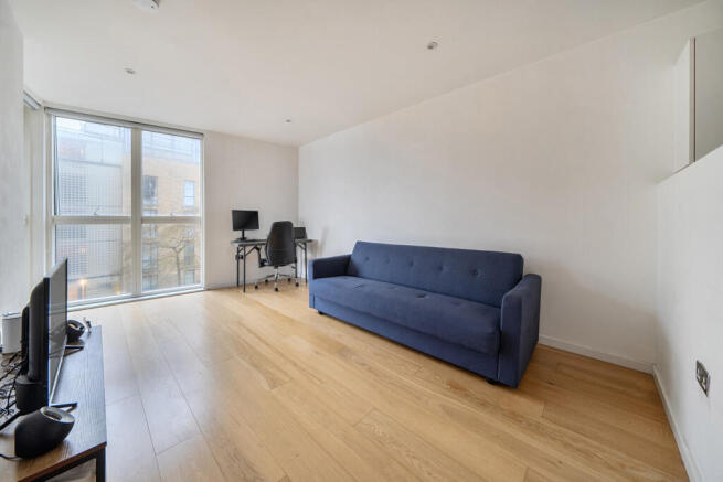 1389322-9-694150d...