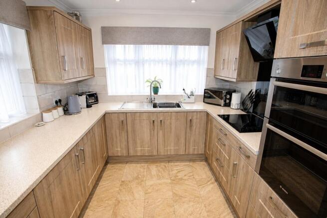Marion Avenue 9 - Kitchen 3