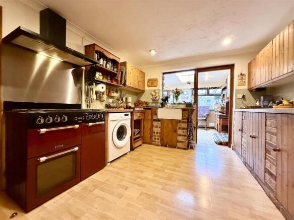 Oxley Close, Shepshed, Loughborough photo 3