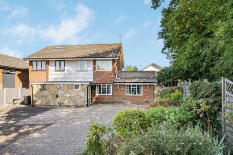 Courtfields, Harpenden, AL5