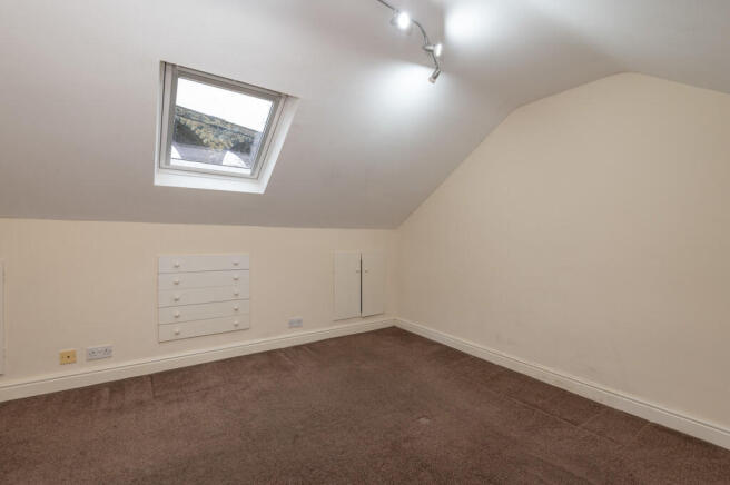 3 bed Semi-Detached for sale Image 8
