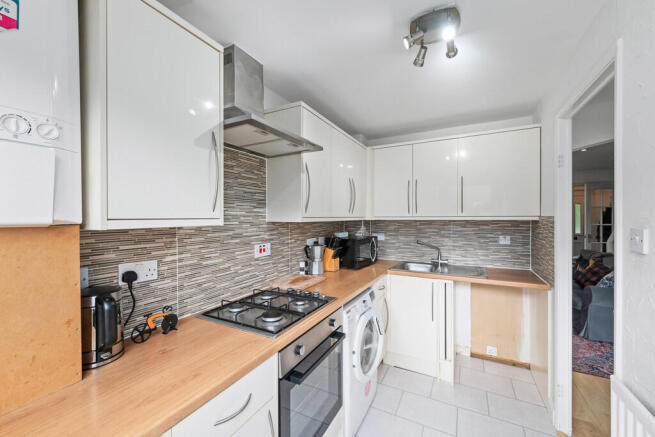 63 Bishops Park 1...