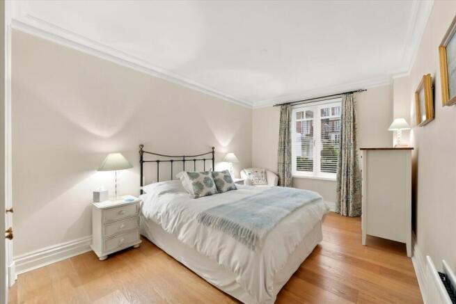 Clevedon Road, Twickenham TW1 photo 3