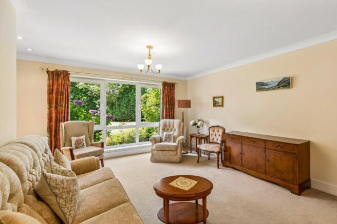 Witchwood Grove, Newton Mearns, Glasgow, East Renfrewshire photo 4