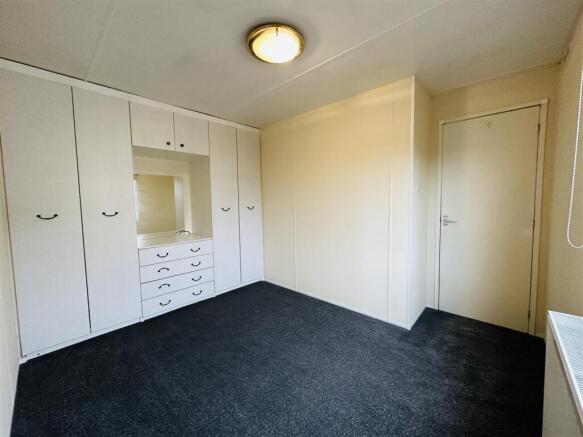 2 bed Park Home for sale Image 7