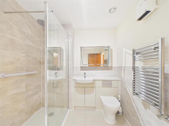 2 bed Retirement Property for sale Image 10