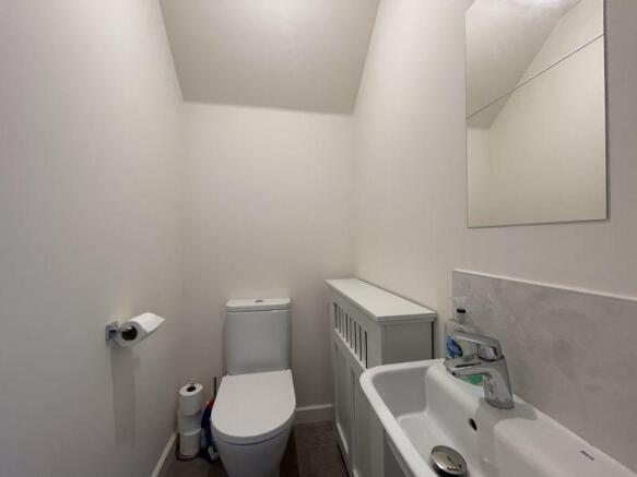 Guest's Cloakroom