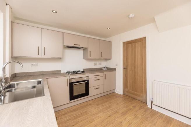3 bed Semi-Detached for sale Image 3