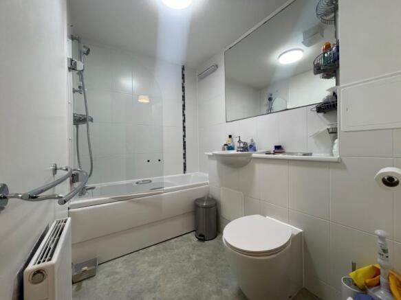 Family Bathroom K...