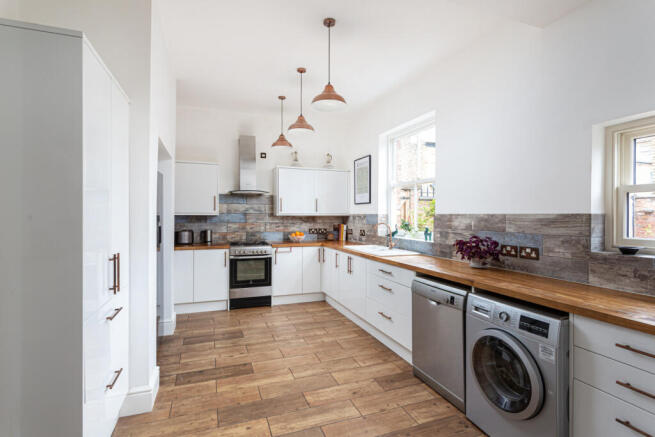 6 bed End of Terrace for sale Image 5