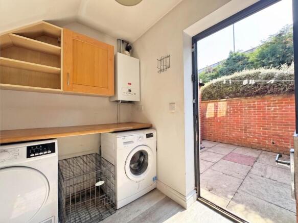 3 bed Detached for sale Image 9
