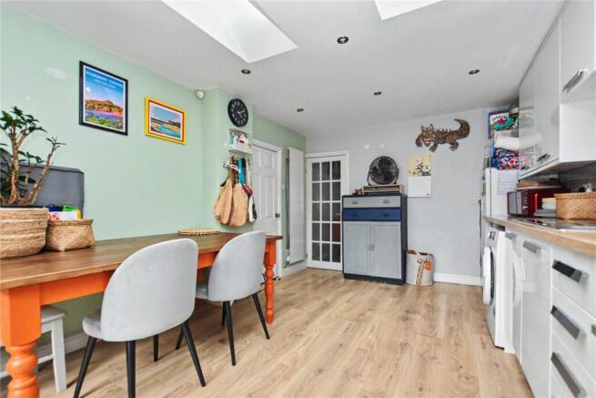 2 bed Terraced for sale Image 5