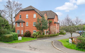 Flat 3, 45b Irwin Court, Cheadle Road, Cheadle Hulme, Cheadle SK8 5EU
