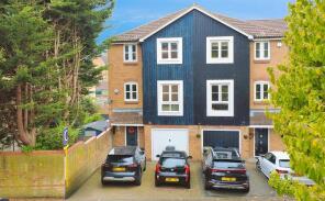 11, Imperial Way, Hemel Hempstead HP3 9FJ