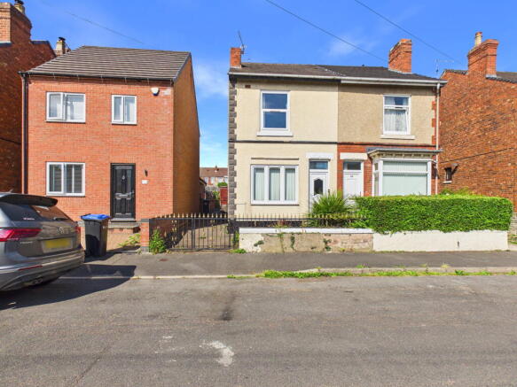 2-bed semi-detached on Franklin Road, Jacksdale, Nottingham, NG16 5LG, £130,000