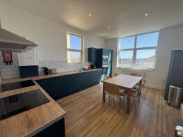 16, Lipson Road, Plymouth PL4 8PW