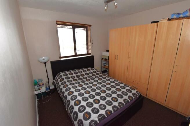 Bedroom 2.JPG