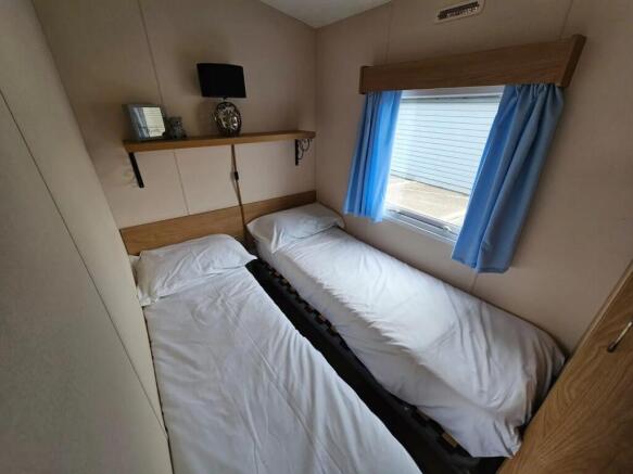 2014 Delta Resort Plus, Tarka Holiday Park, Barnstaple, Devon, EX31 4AU photo 4