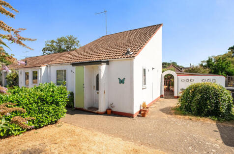 Hookley Close, Elstead, Godalming, Surrey, GU8