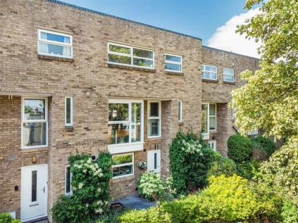 Archway Court, Cambridge
