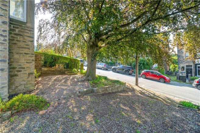 2 bed Apartment for sale Image 8