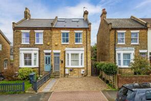 48, Clive Road, London SE21 8BY