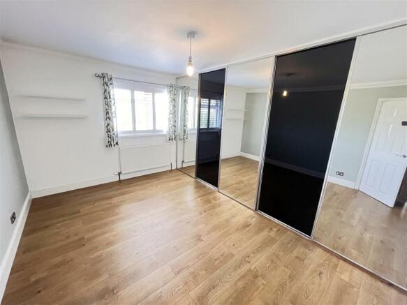 FRONT BEDROOM 1