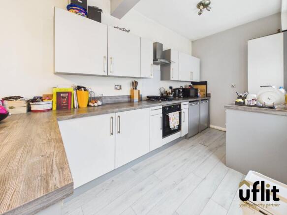 3 bed Terraced for sale Image 4