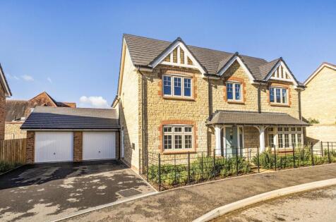 Wellington Close, Milborne Port, Sherborne